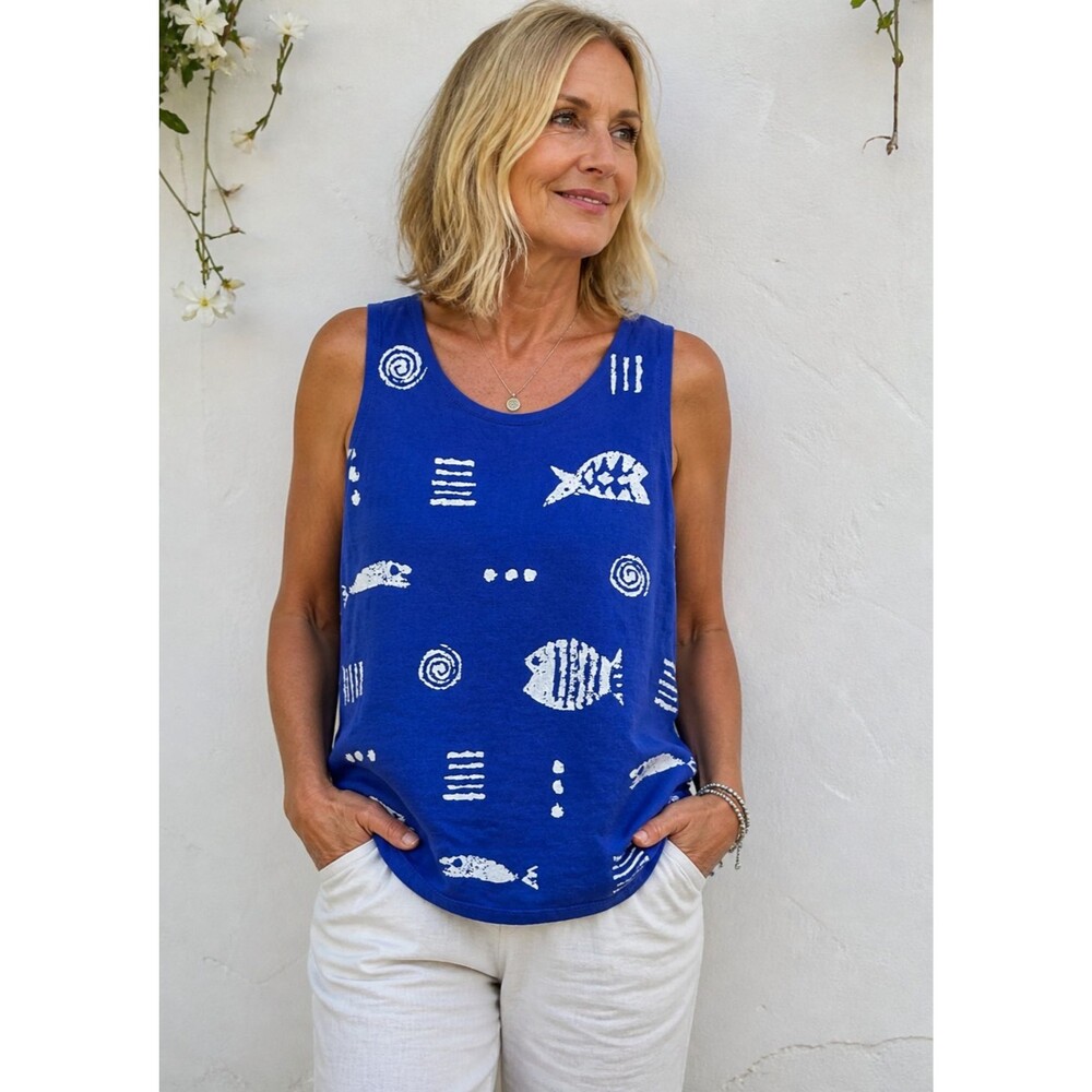 M. Mac Women’s Sleeveless Tank Large Blue Fish Print Coastal Resort Beach Top